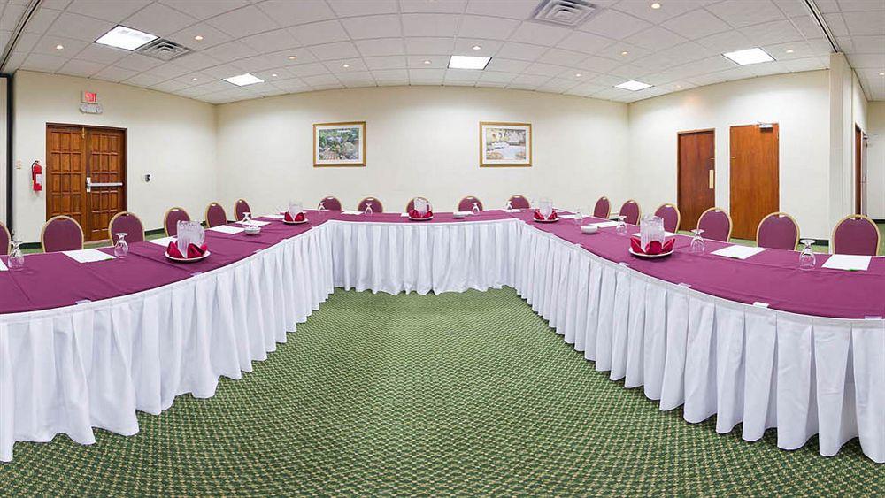 Holiday Inn Ponce & El Tropical Casino By Ihg Exteriör bild